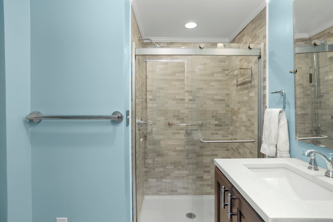 First floor full bath