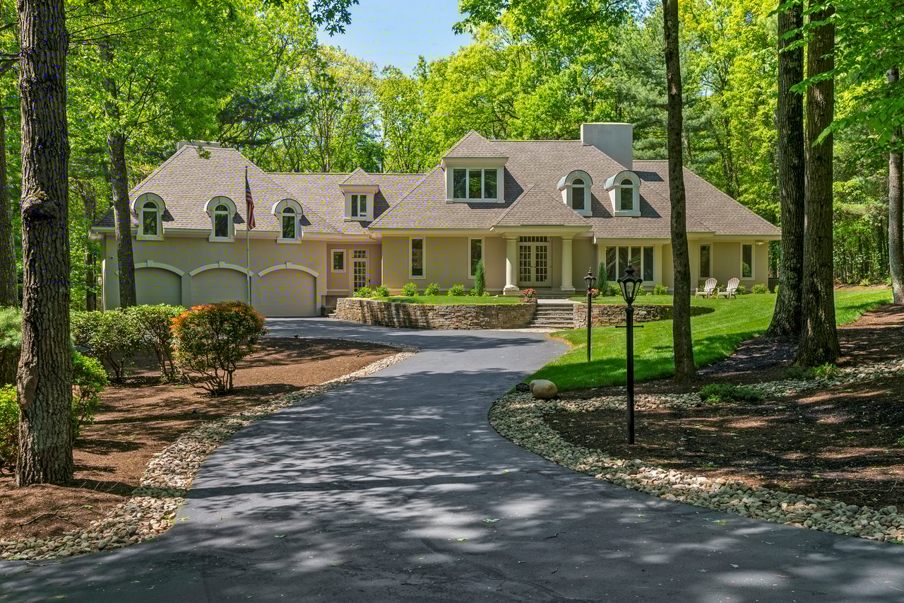 Welcome to 7 Sunningdale