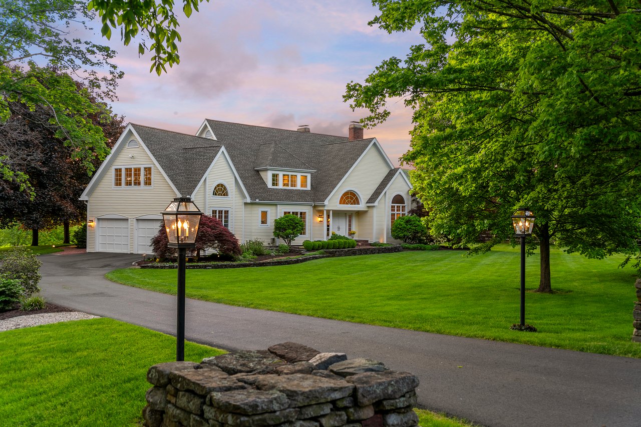 Welcome to 83 Old Farms Road, West Simsbury!
