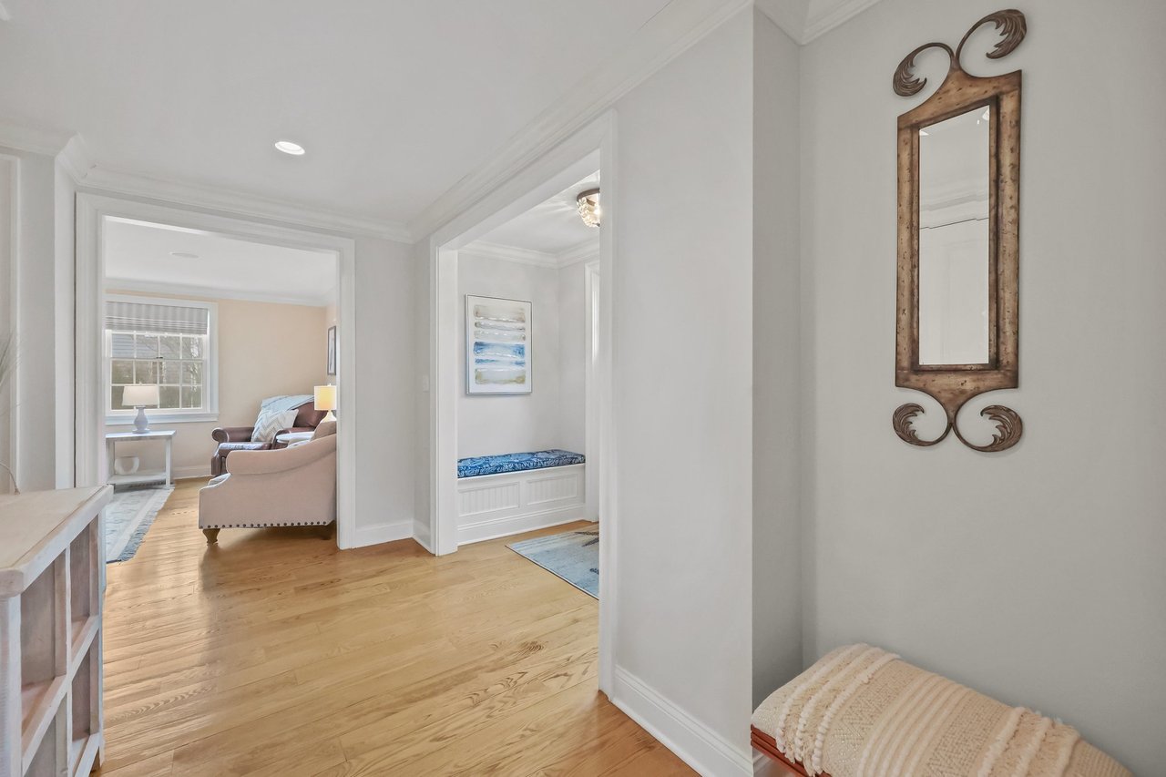 Another view of the airy entrance space.