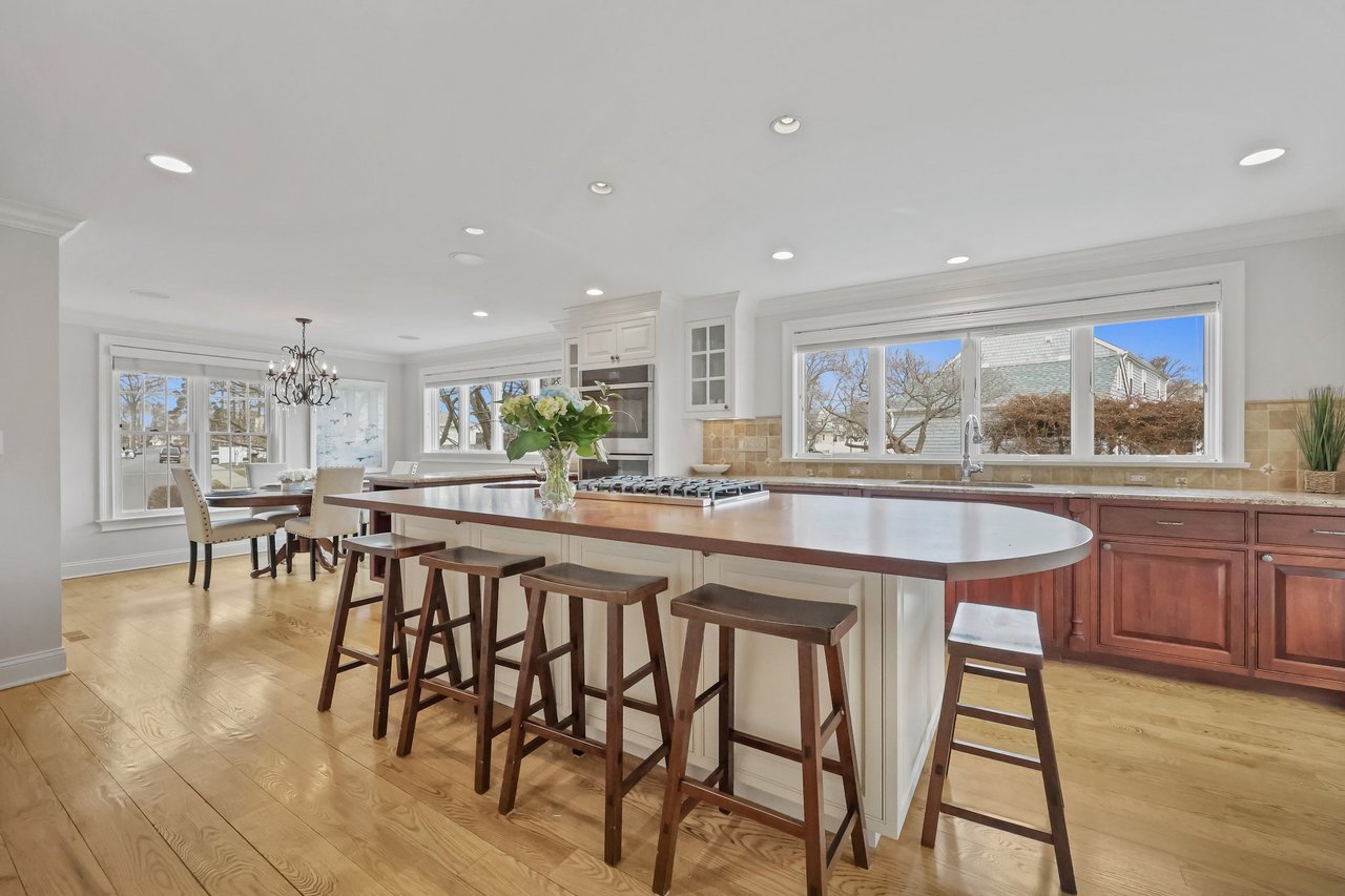 Fabulous kitchen with extra large island