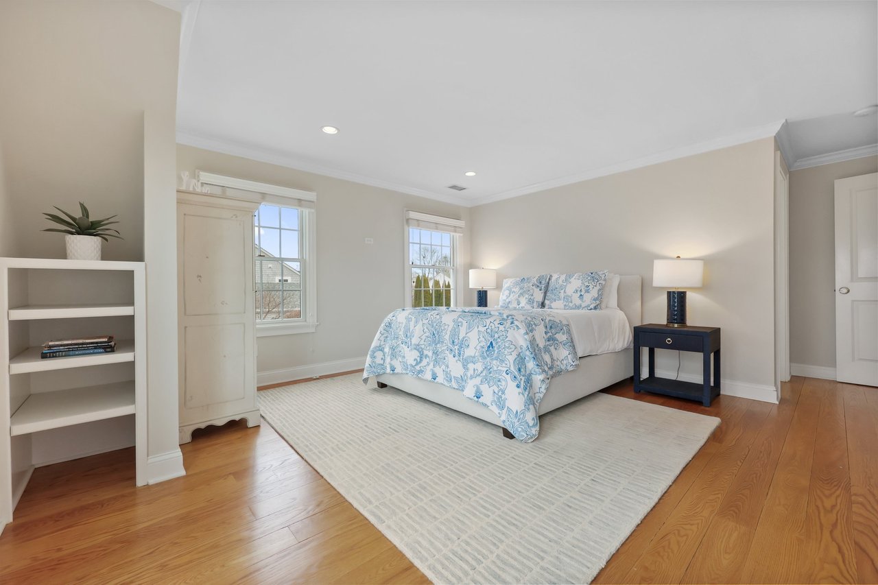 Lovely primary bedroom
