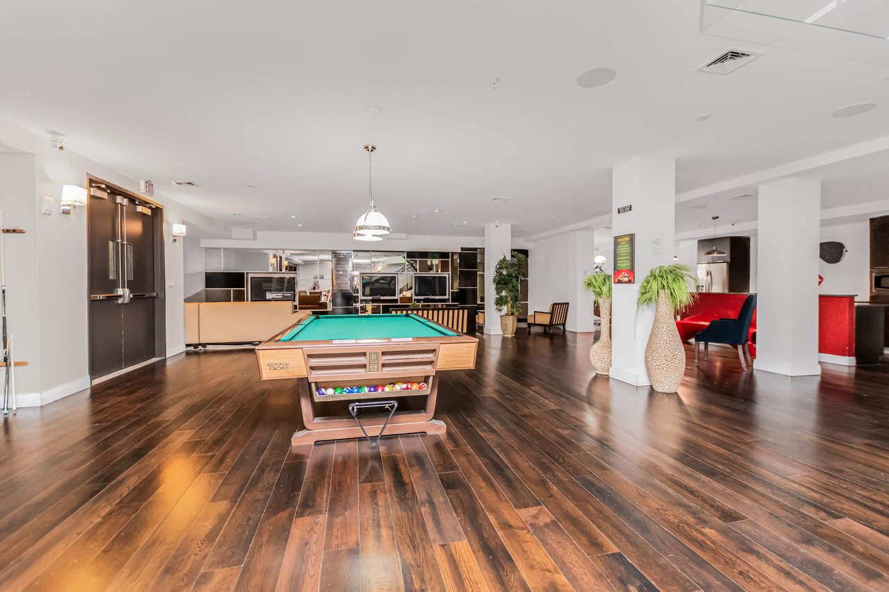 Rec room with billiards, Card Table, Gaming
