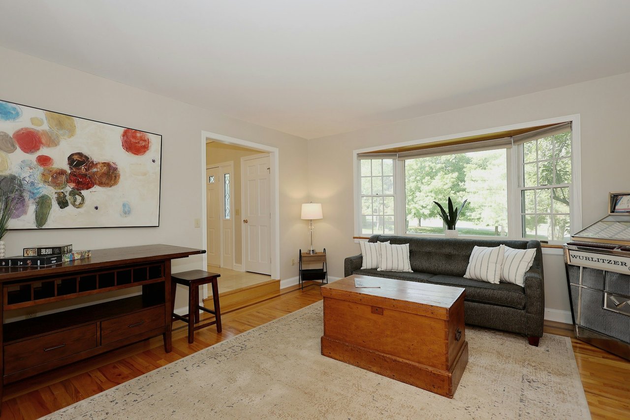 Living Room/Office
