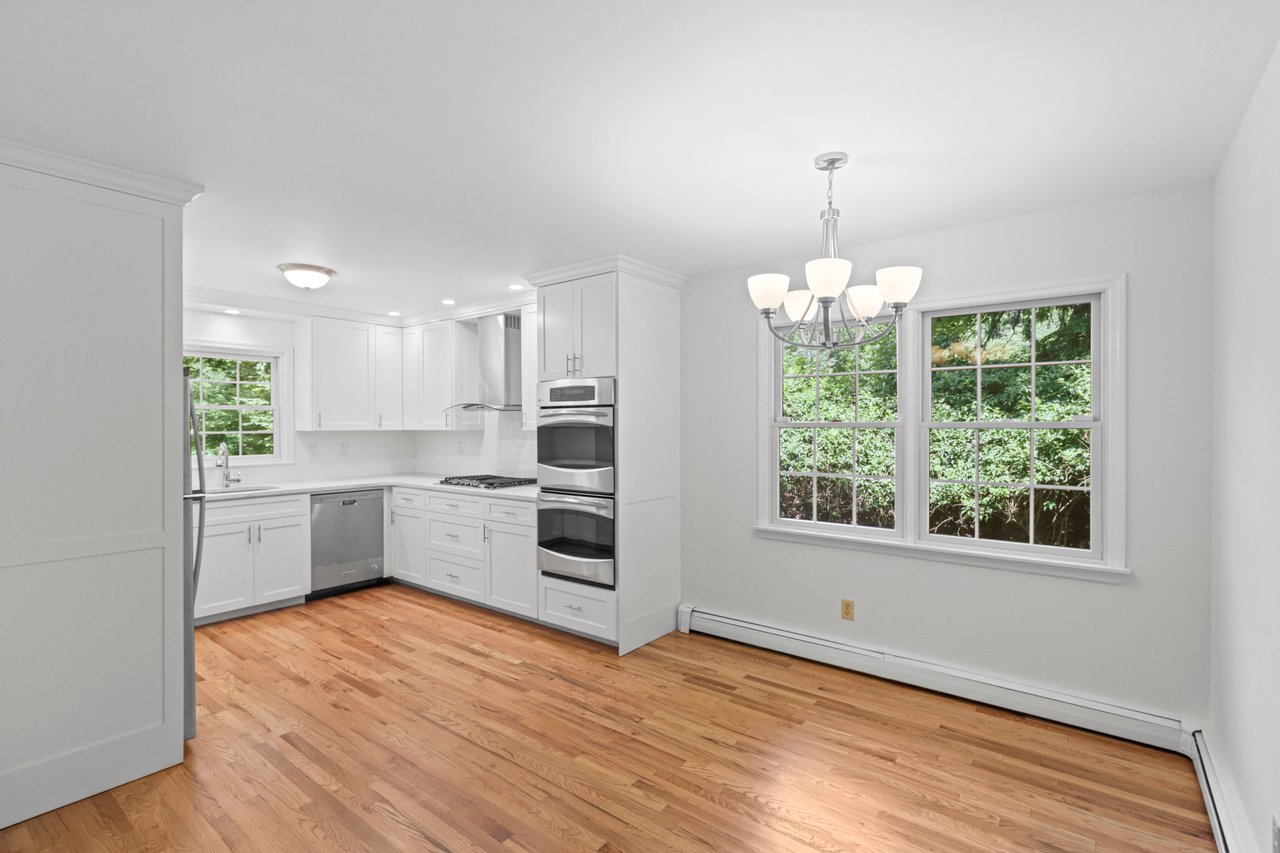 Eat-In Kitchen with stainless steel appliances