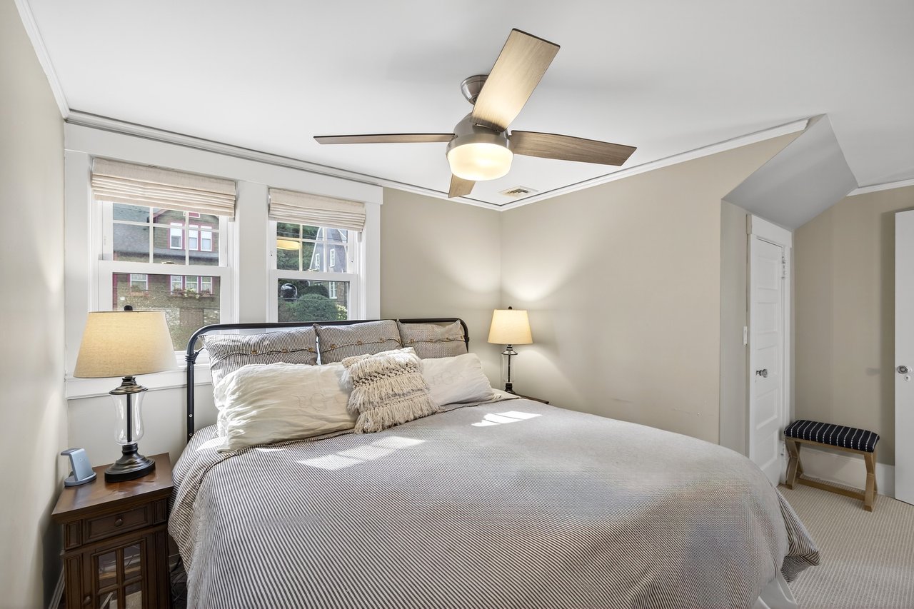 Main bedroom with walk-in closets.