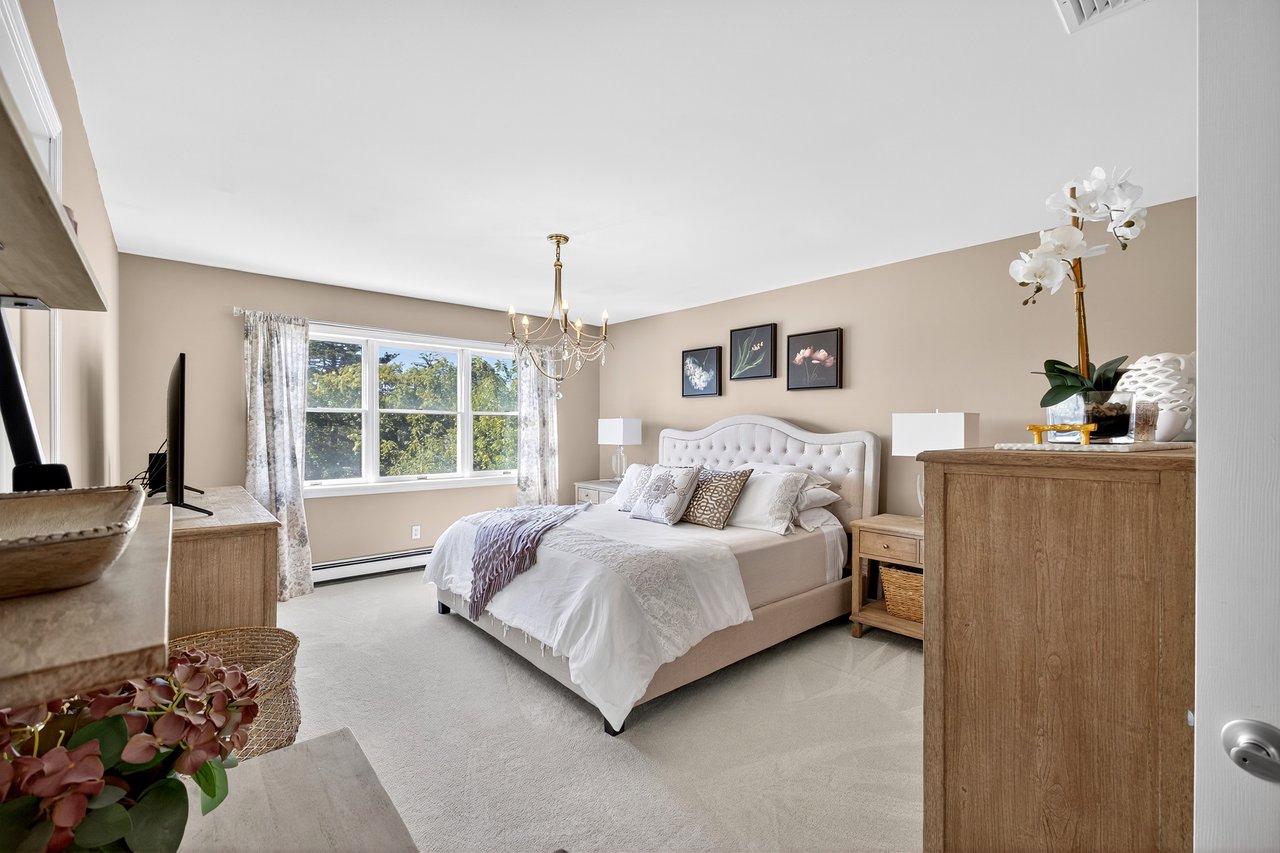 Primary Bedroom Suite.