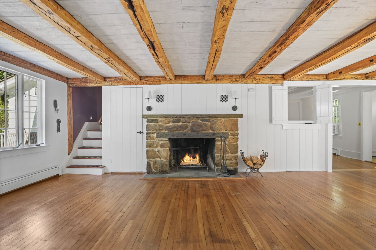 Living Room - What a gorgeous space, and those exposed wood beams...WOW!