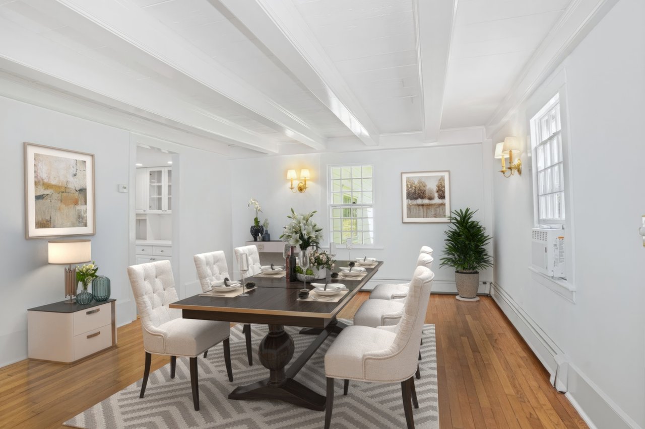 Dining Room Virtually Staged