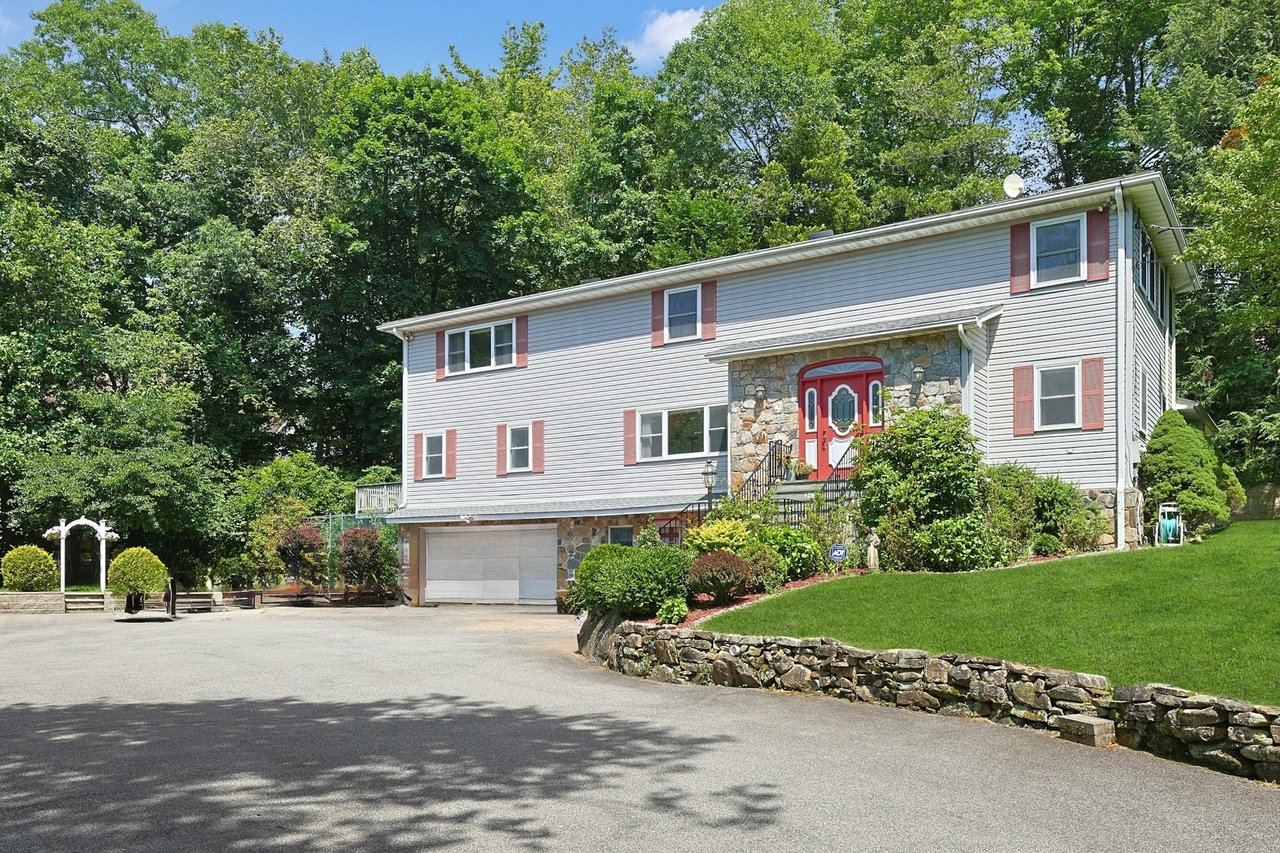 Welcome to 49 Nanny Hagan, Thornwood NY