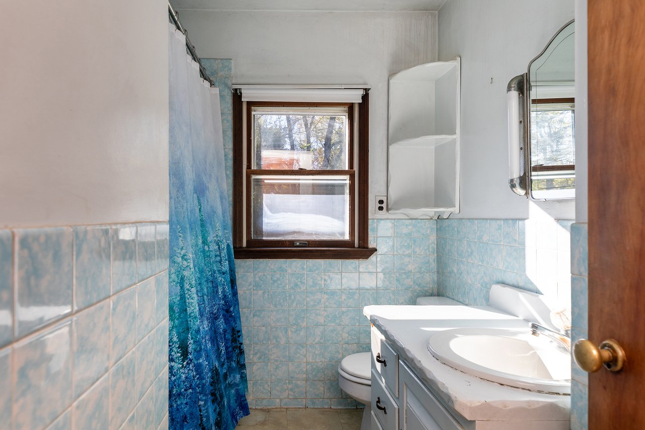 Full Bath on Main Floor