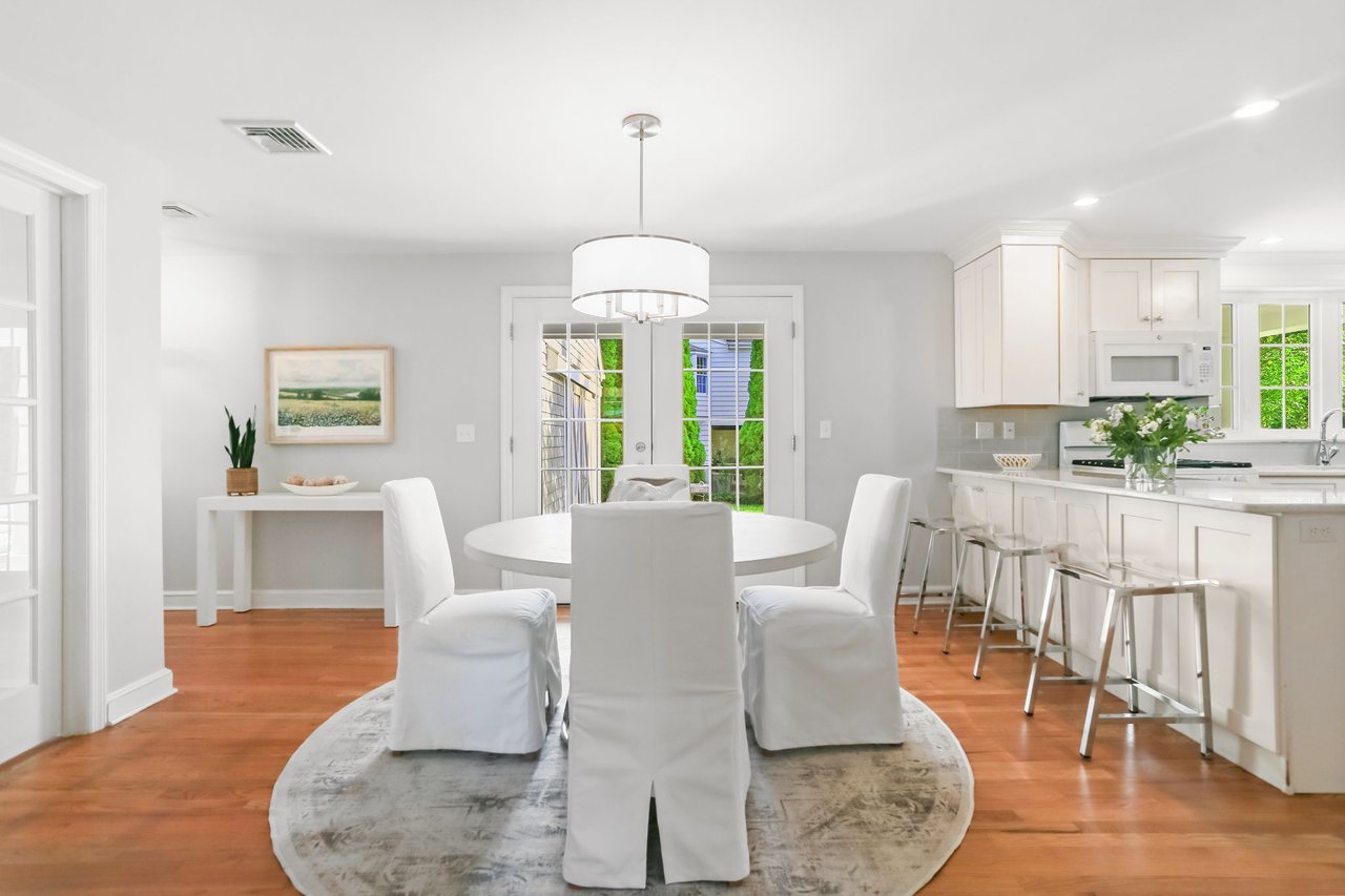 Casual dining area off kitchen