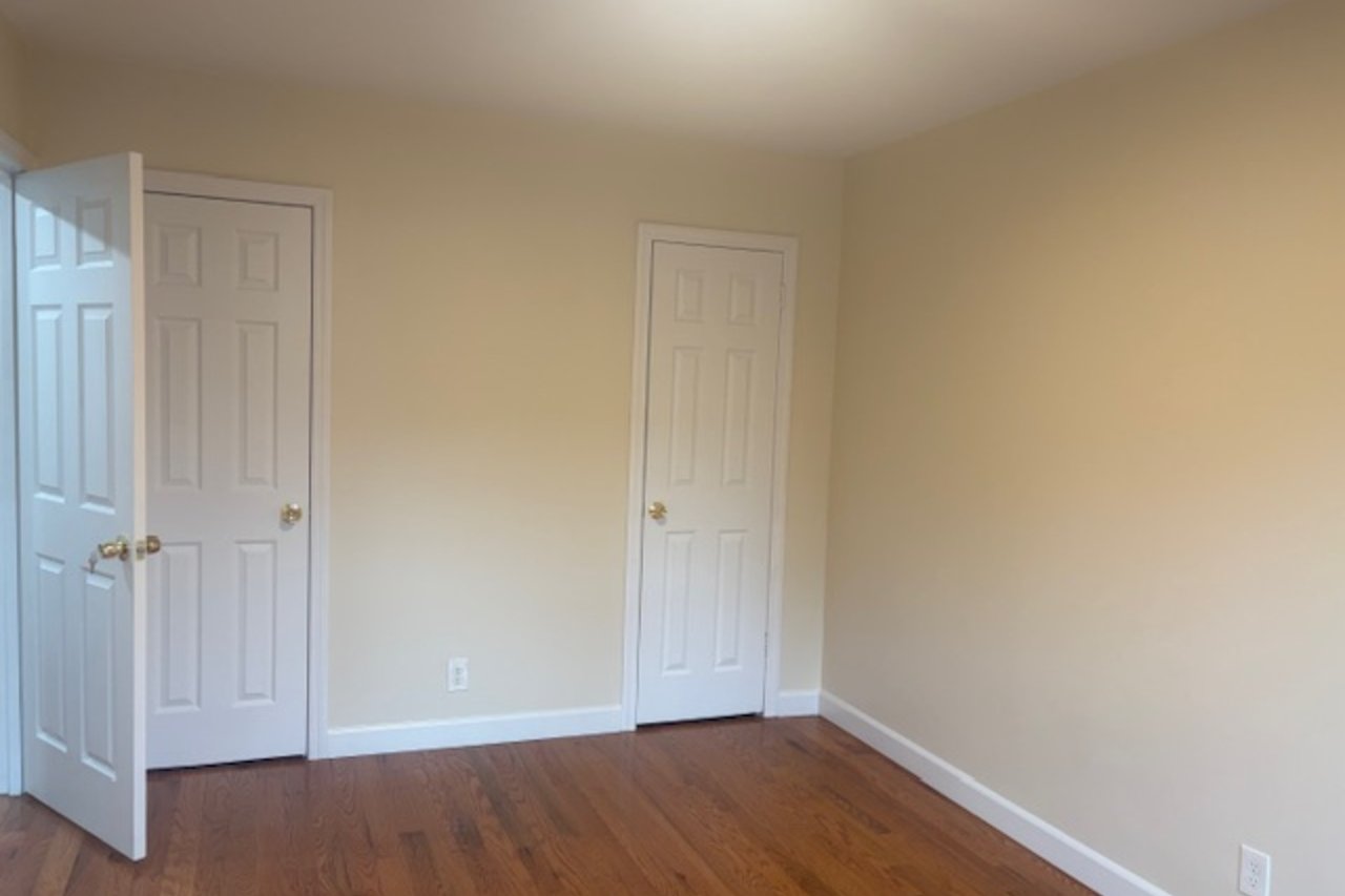 Bedroom with 2 closets