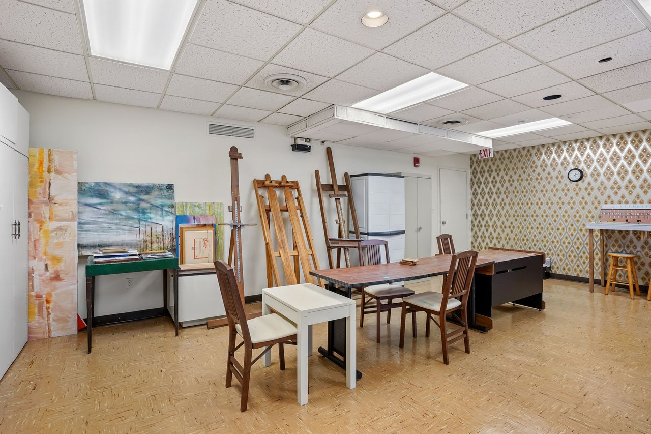 Arts and crafts room.