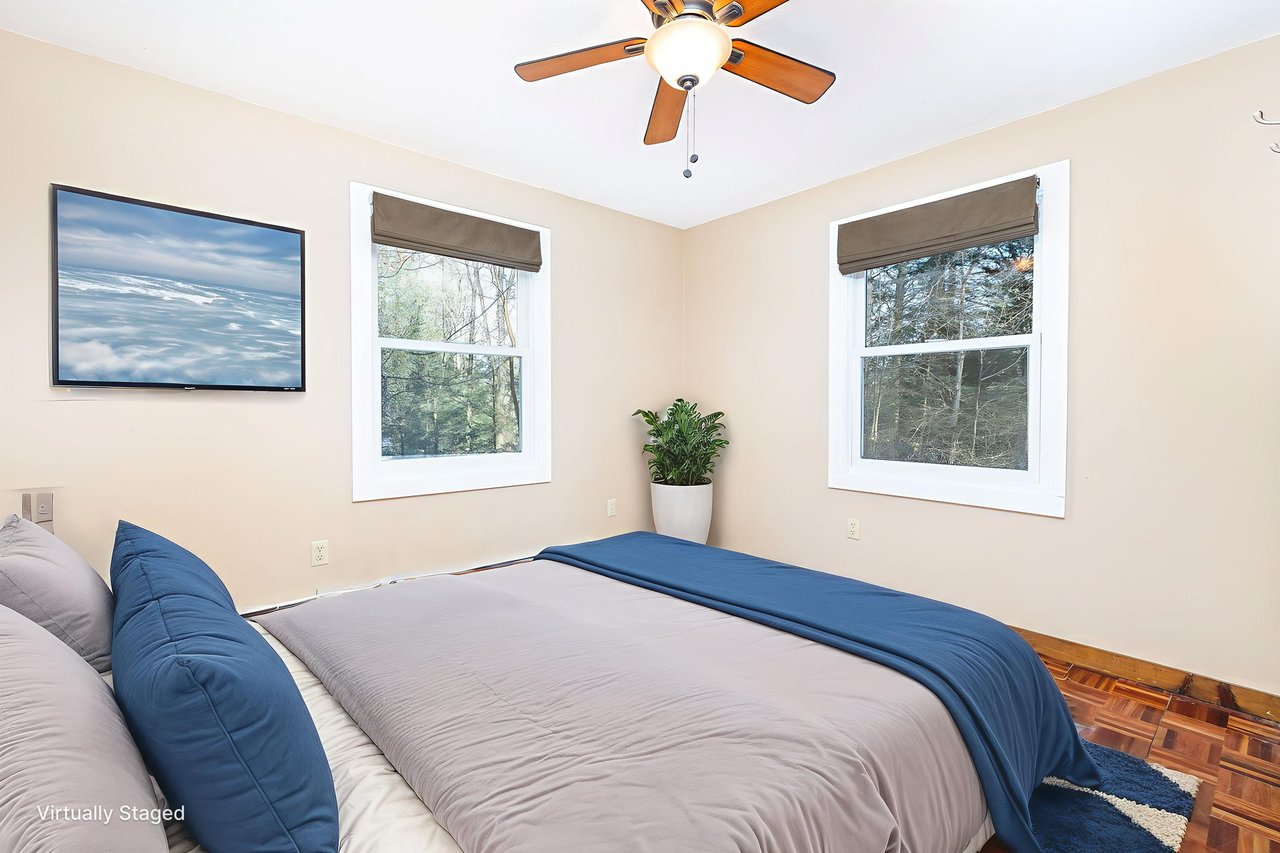 FORST FLOOR GUEST ROOM 1