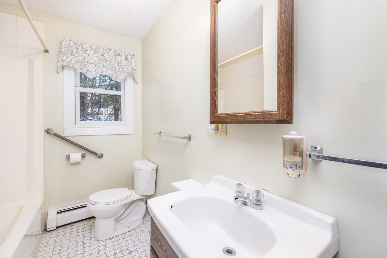 FIRST FLOOR FULL BATH