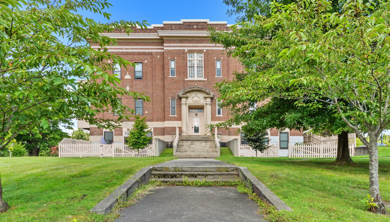 Image 12