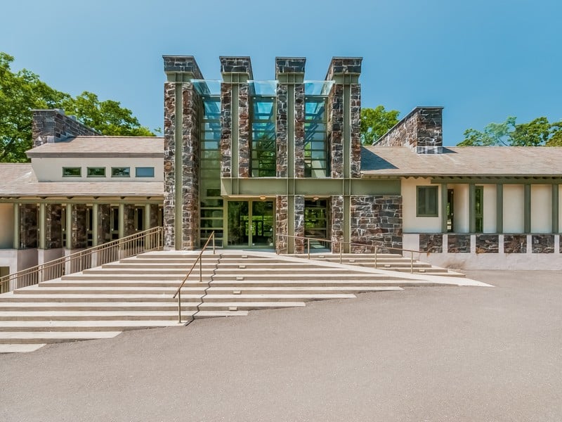 144 Morehouse Photo 1