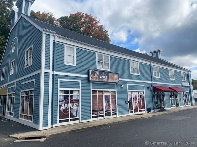 605 Main Street Photo 2