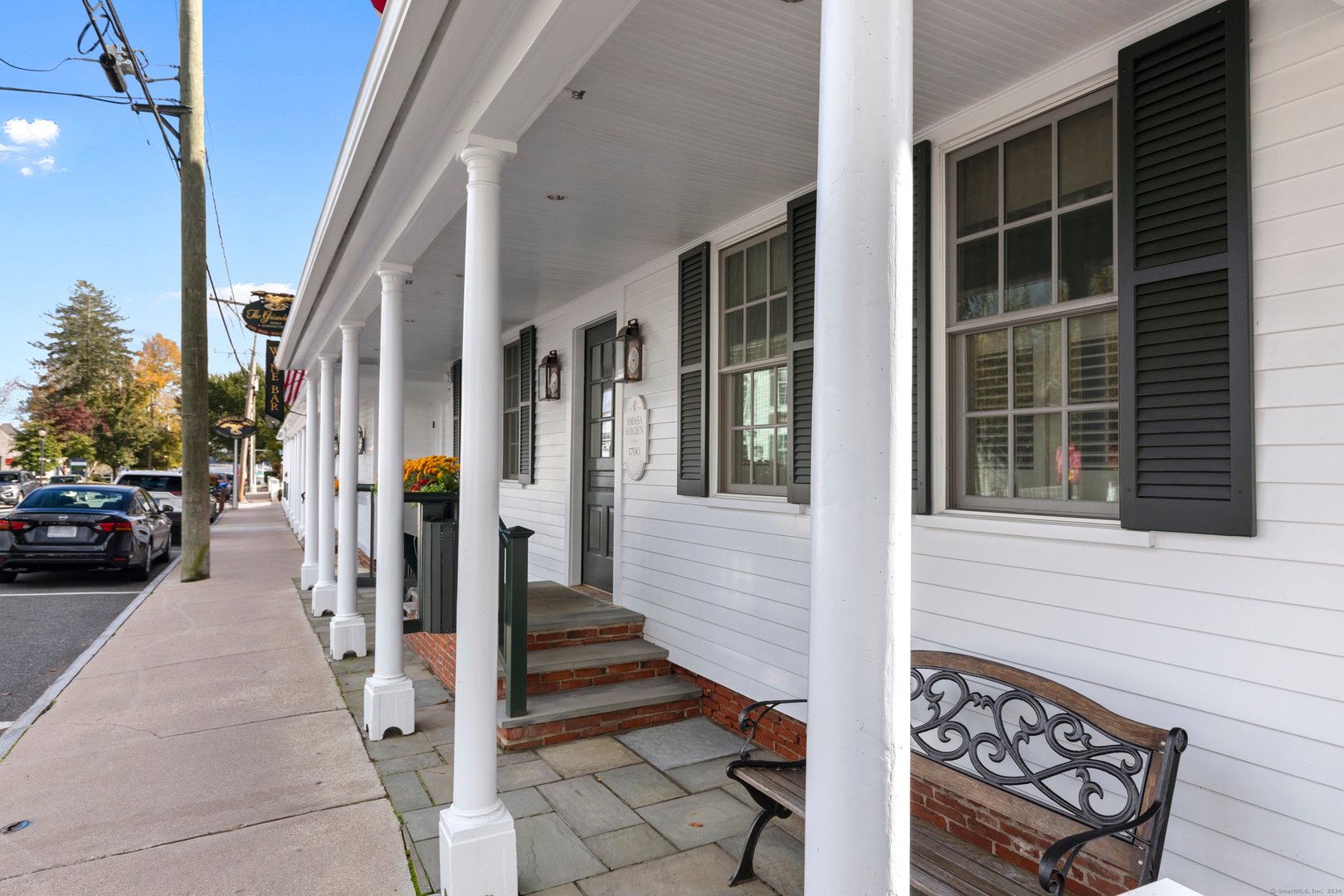 28 Main Street Photo 8