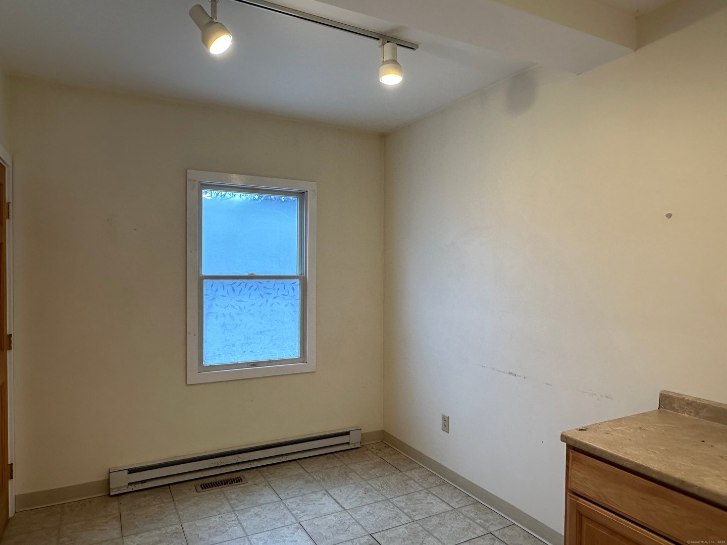 13 West Main Street Photo 9