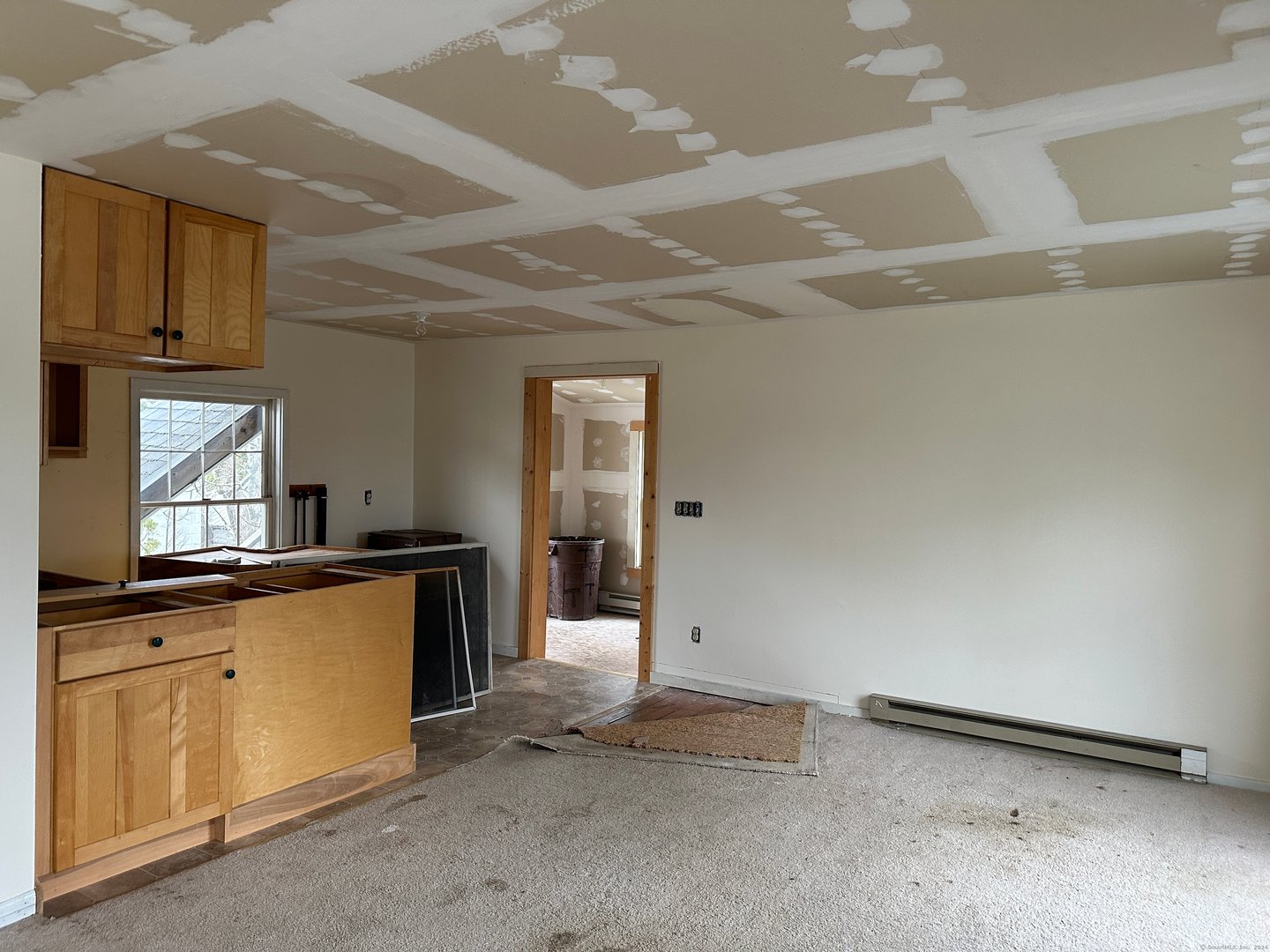 13 West Main Street Photo 12