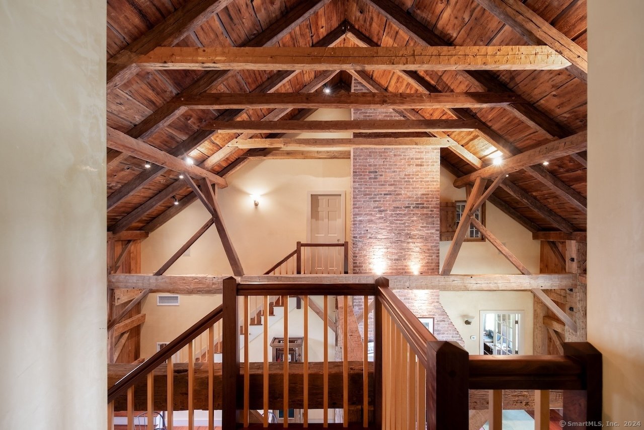 25 Sheffield Road Photo 35