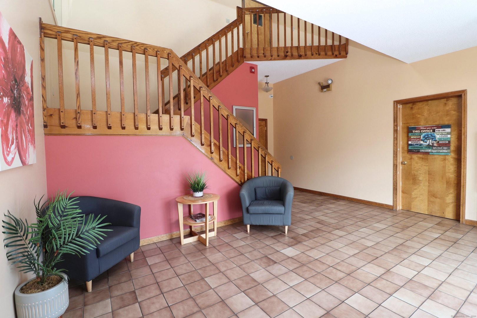 410 State Street Photo 6