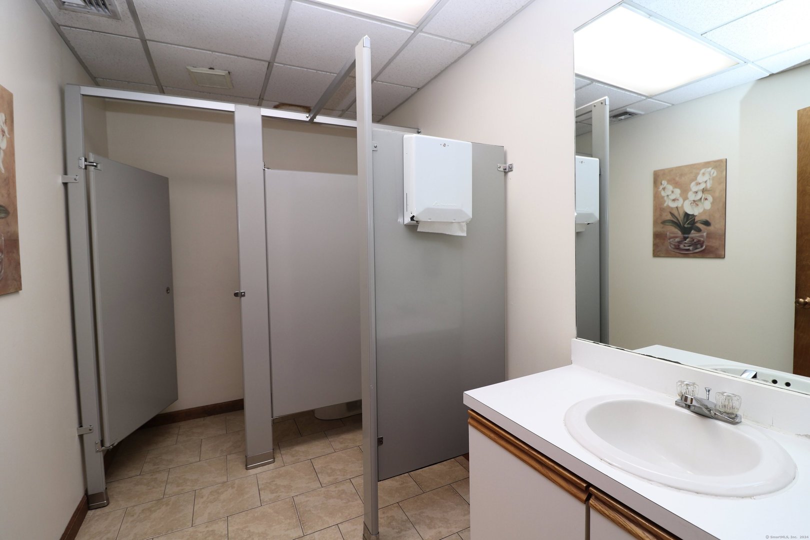 410 State Street Photo 8