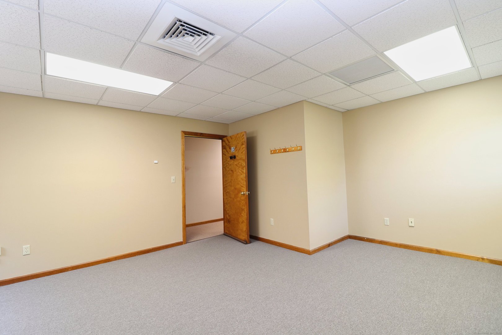 410 State Street Photo 18