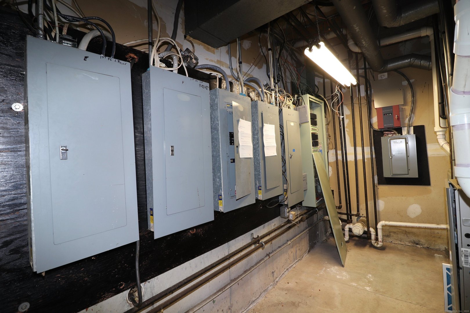 410 State Street Photo 36