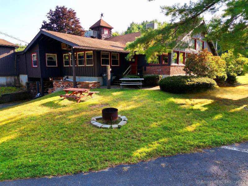 110 New Hartford Road Photo 5