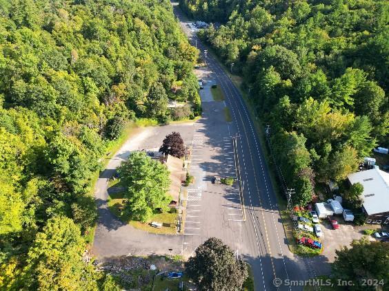 110 New Hartford Road Photo 7