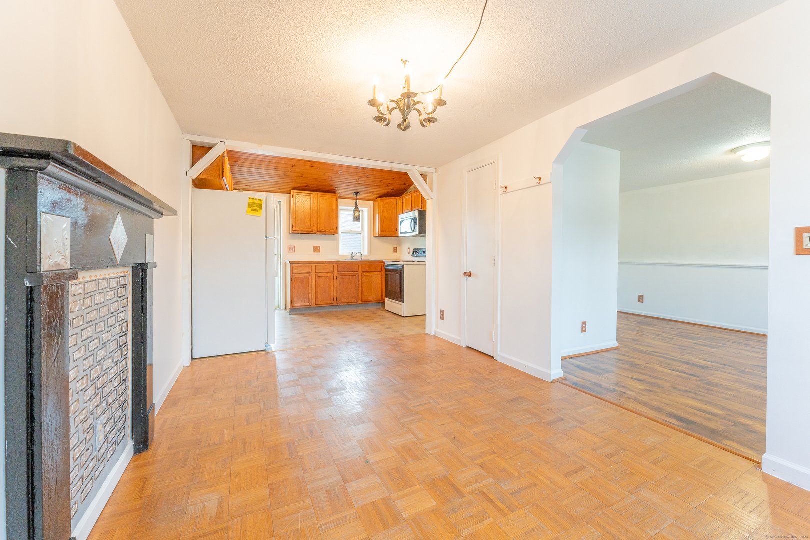 624 Norwich Road Photo 14