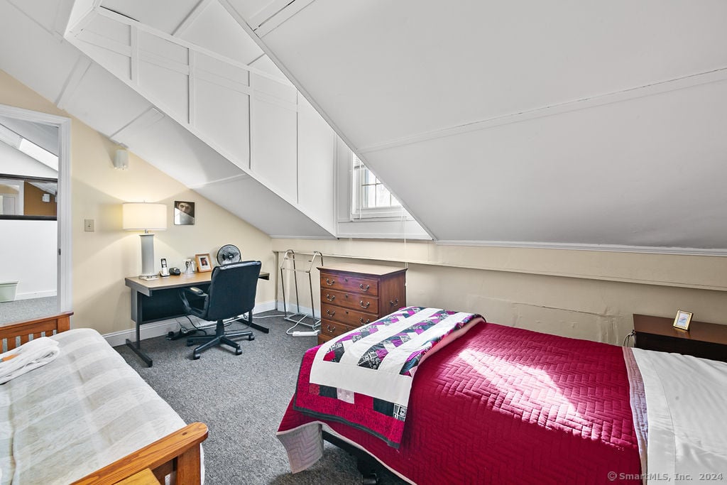 595 Town Hill Road Photo 18