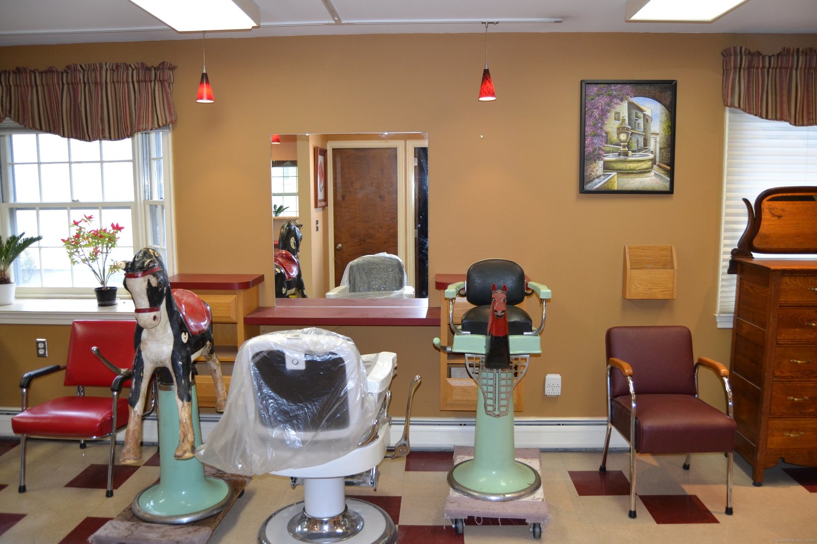 136 Hopmeadow Street Photo 12