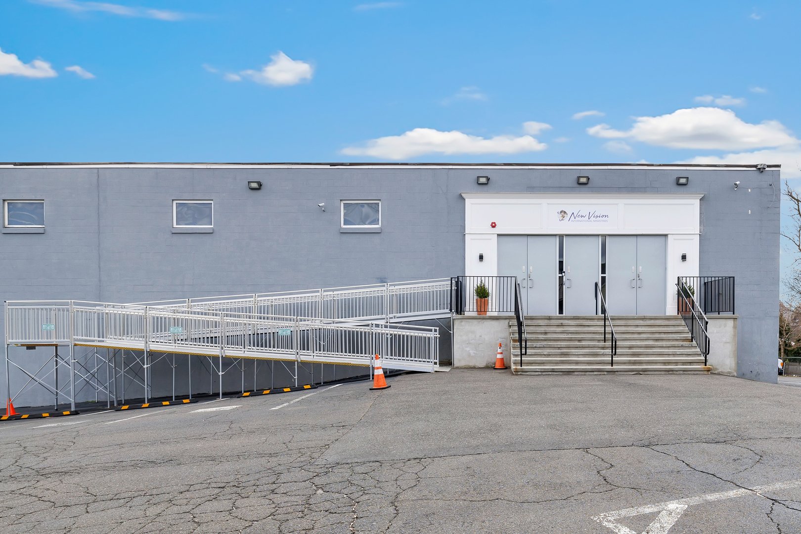 35-69 Benham Avenue Photo 7