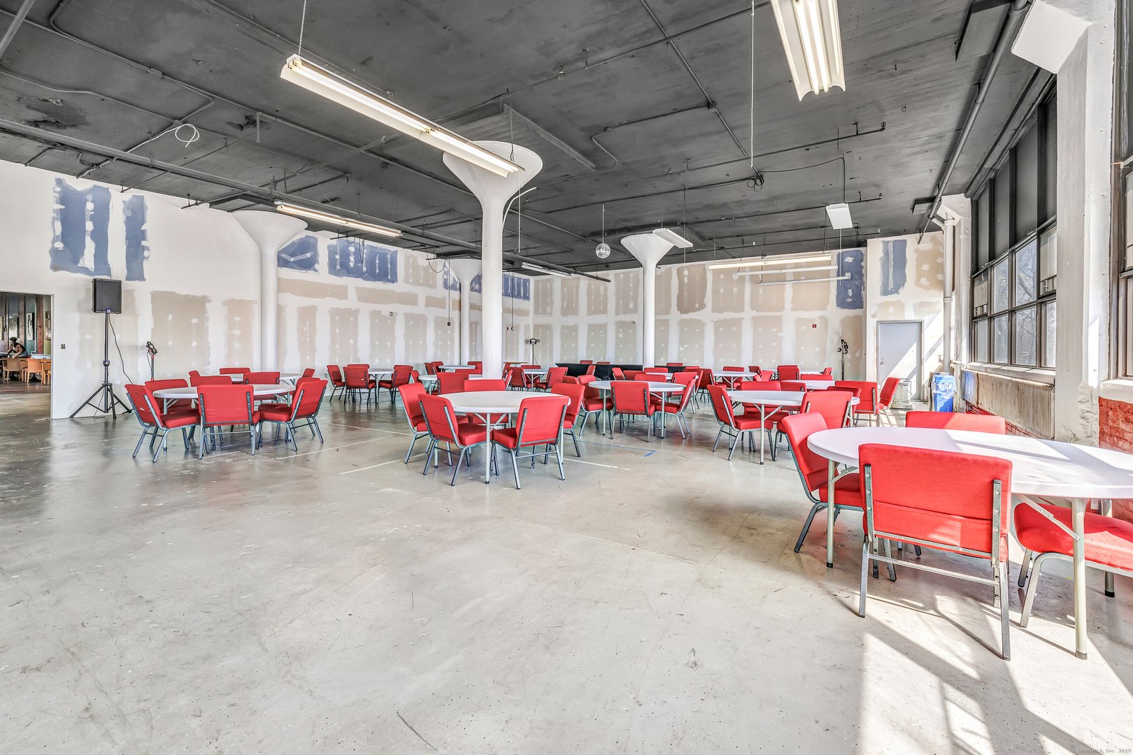 35-69 Benham Avenue Photo 21