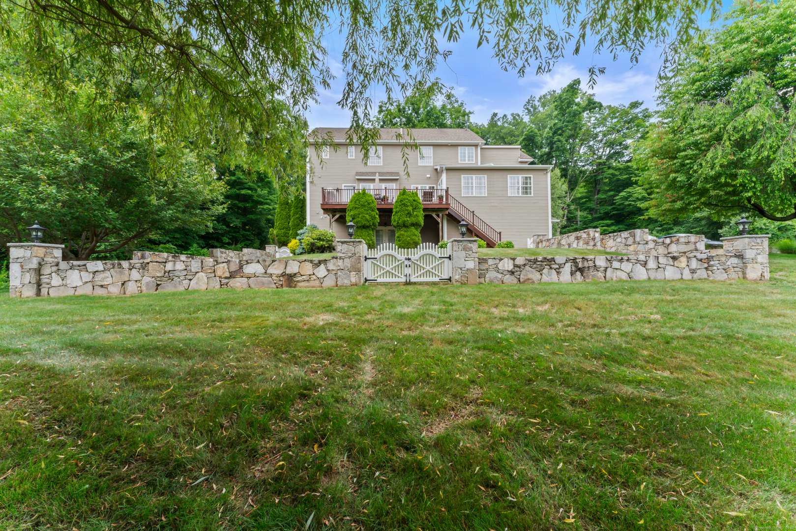 373 Transylvania Road Photo 38