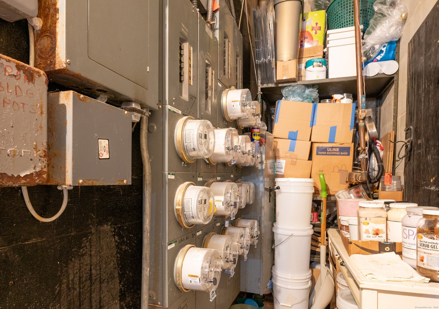 477 Boston Post Road Photo 22