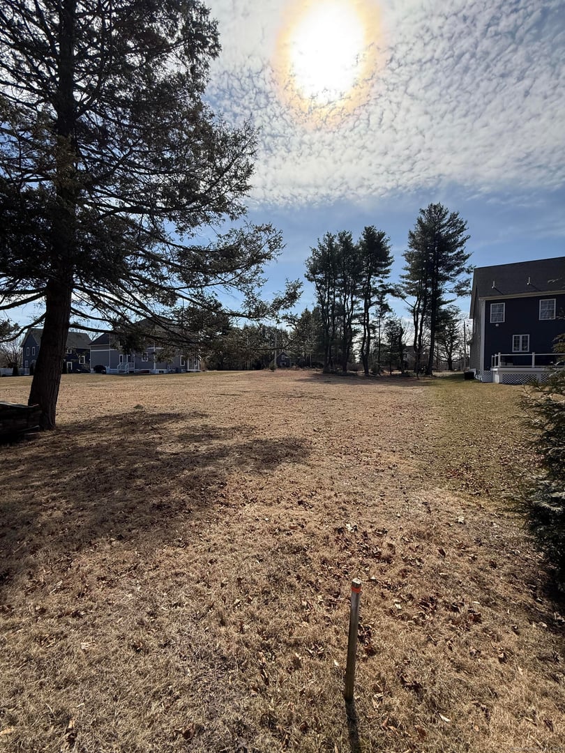 9 Russell Road Photo 2