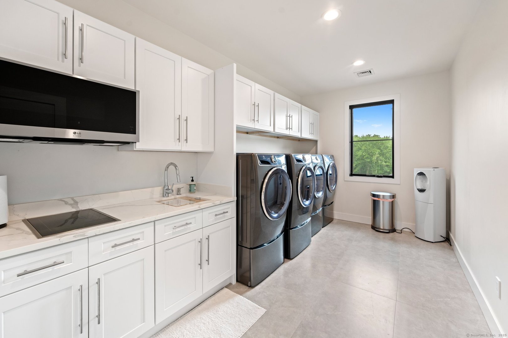 Norwich Single Family Photo 18