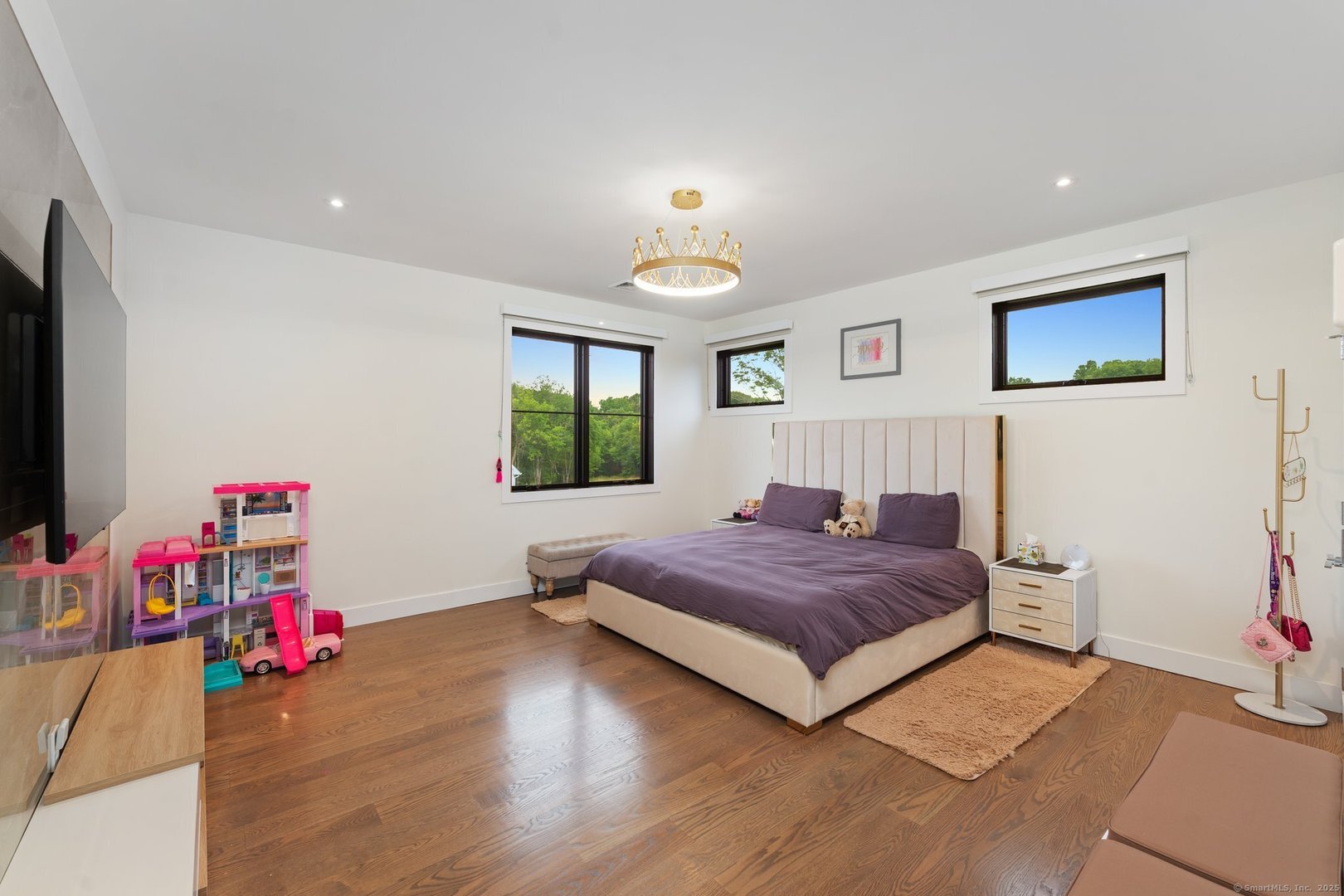 Norwich Single Family Photo 23