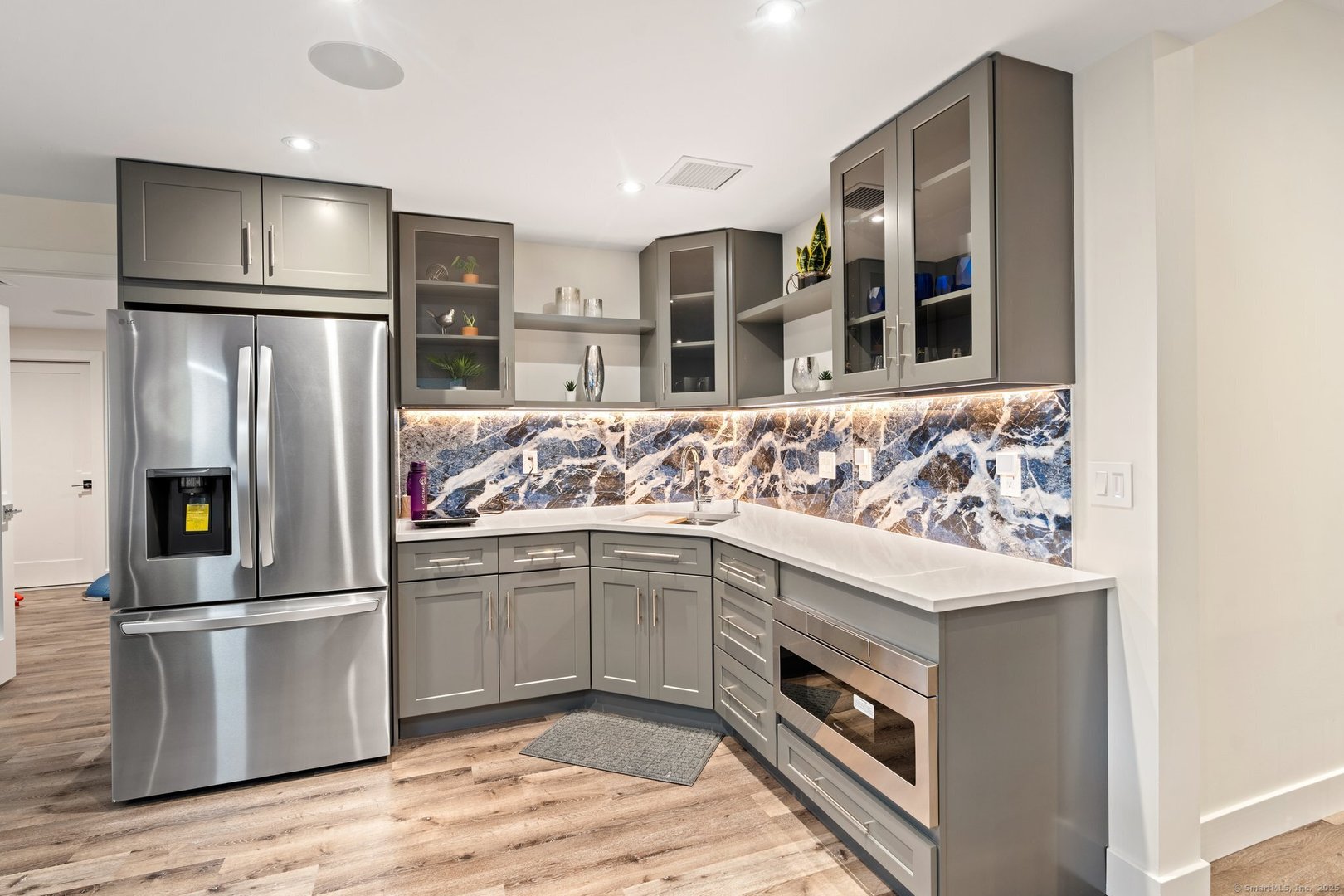 Norwich Single Family Photo 29