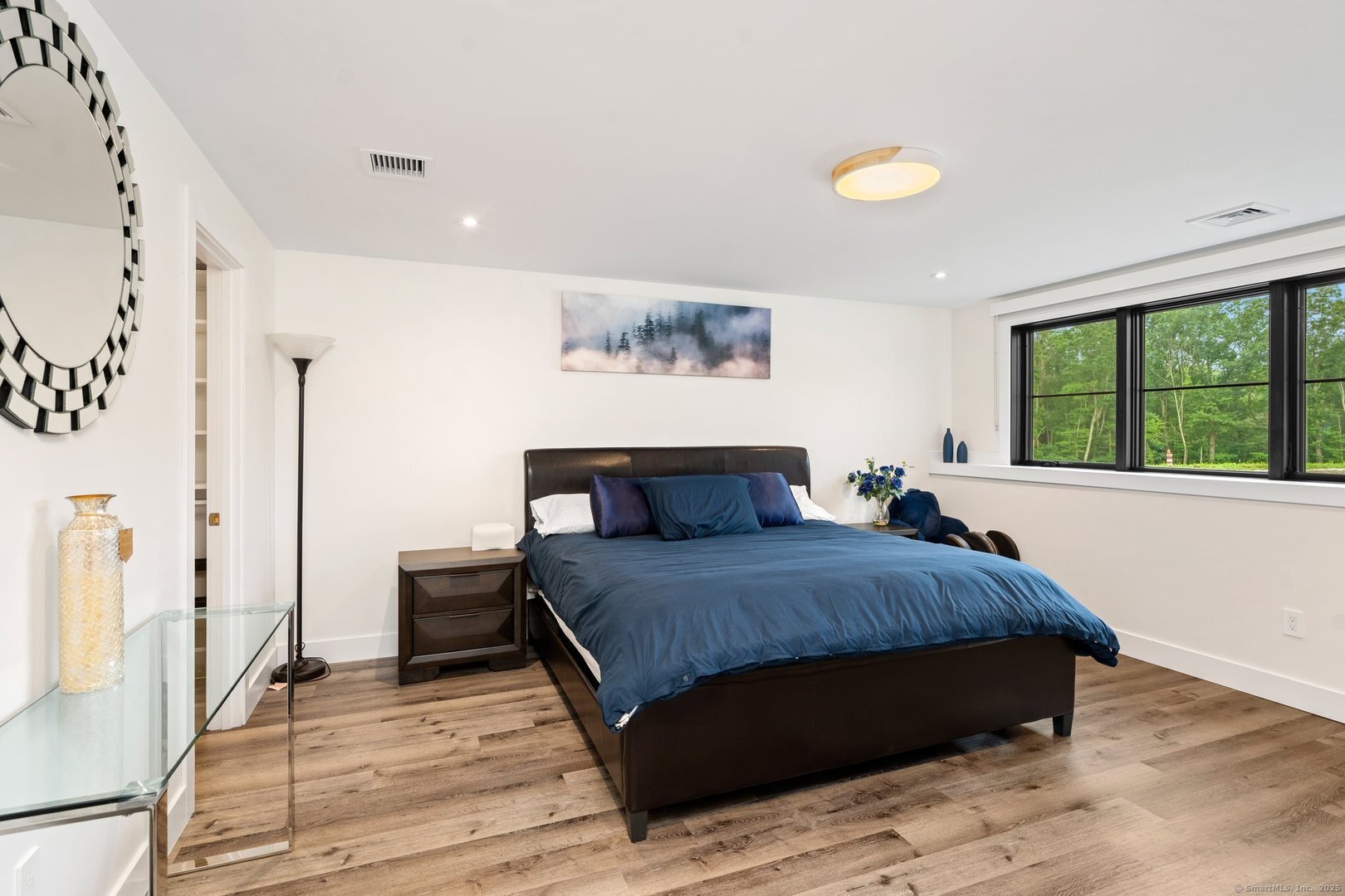 Norwich Single Family Photo 32