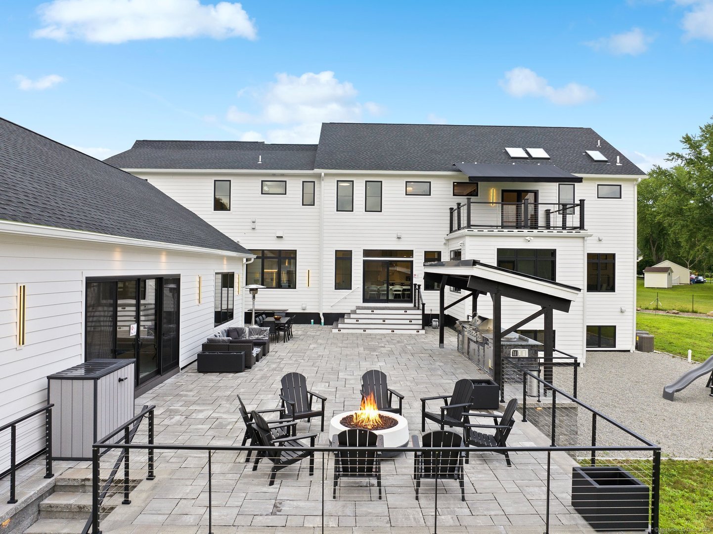 Norwich Single Family Photo 36