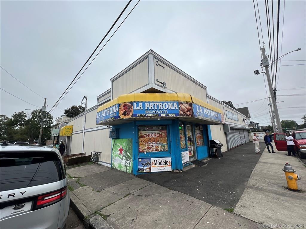 Bridgeport Commercial Photo 1