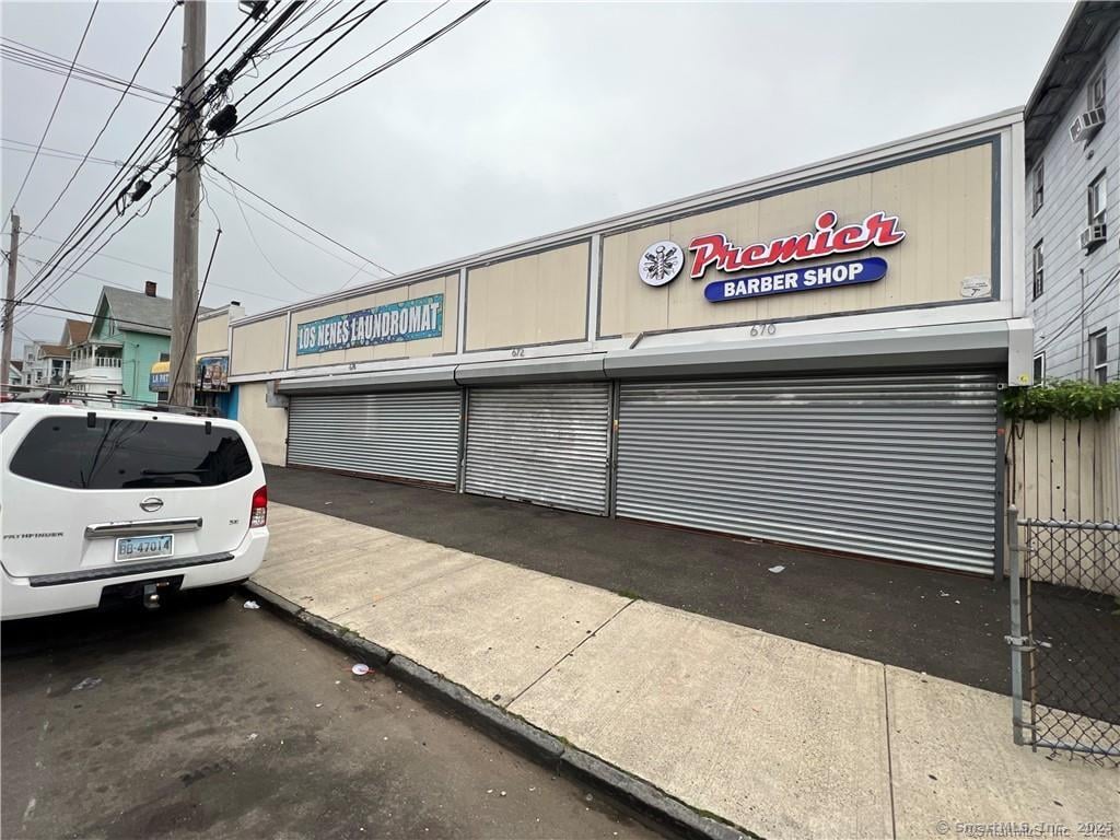 Bridgeport Commercial Photo 5