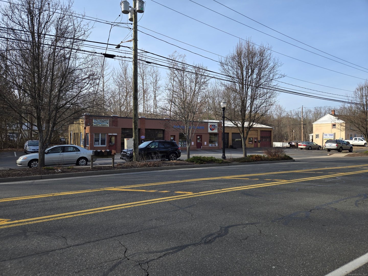 616 Main Street South Photo 3