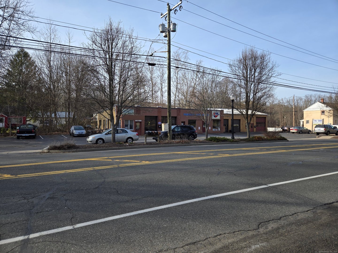 616 Main Street South Photo 4